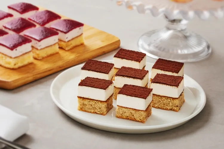 マスカルポーネの口どけティラミス 盛付画像1