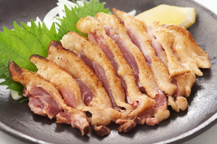 国産親鶏ももたたき