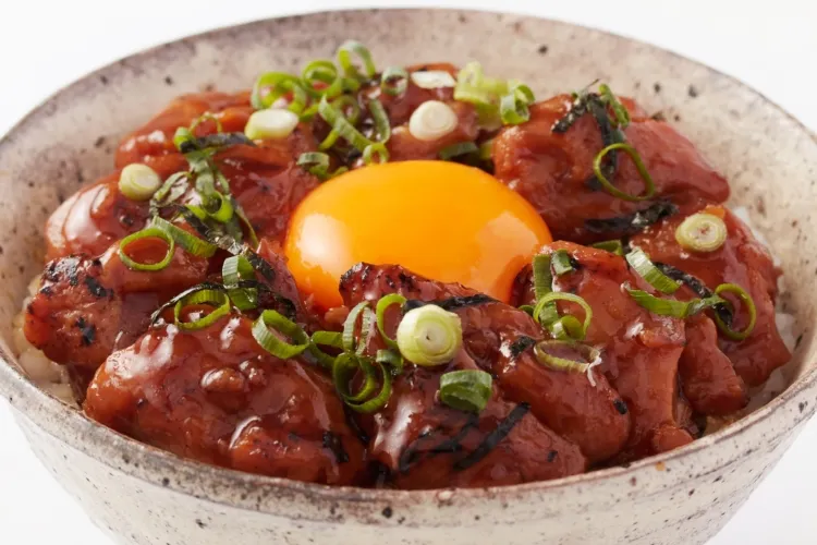 炭火焼鳥丼の具(たれ味)