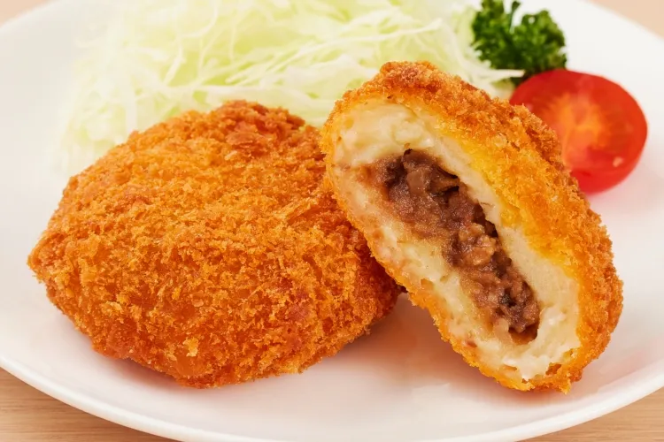 二層の牛肉入りコロッケ65
