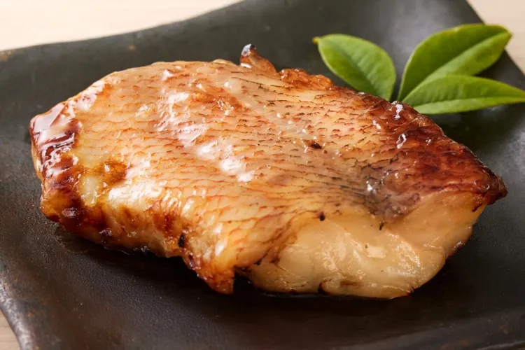 骨取り赤魚の塩麹焼き
