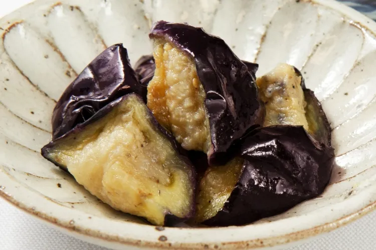 揚げ茄子(乱切り)