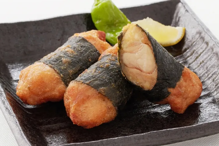 若鶏の海苔巻唐揚げ