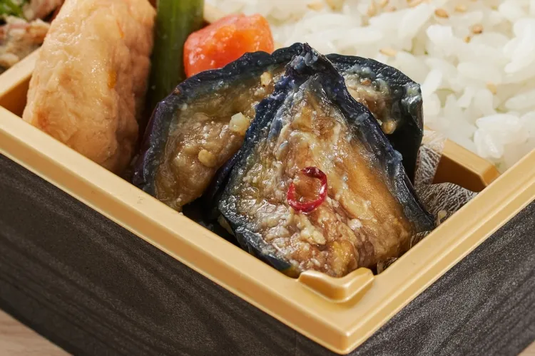 揚げ茄子の柚子味噌和え 盛付画像1