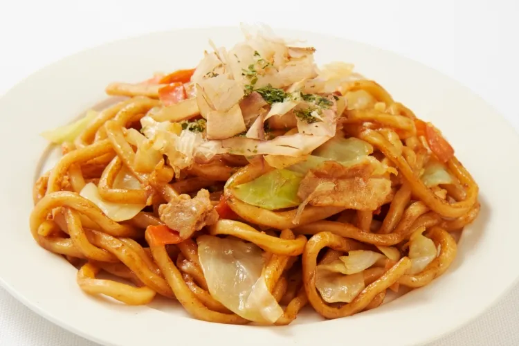 スタミナ醤油の焼うどん 調理画像
