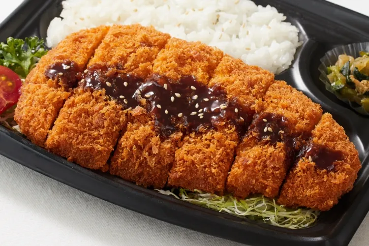 ジャンボチキンカツ 盛付画像1