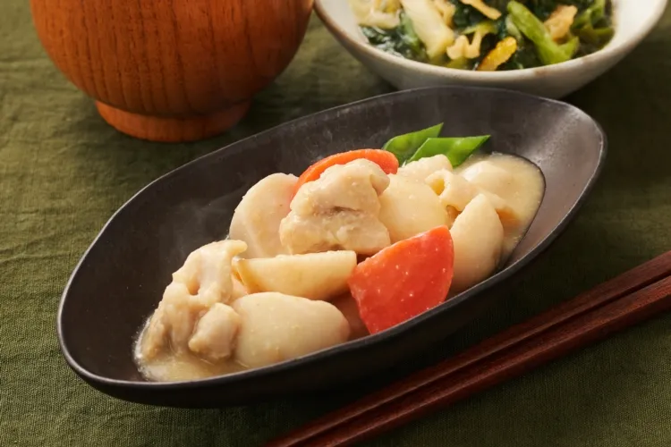 鶏と里芋の白味噌煮 盛付画像1