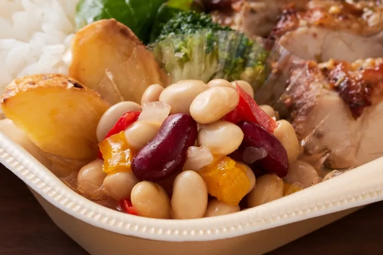 彩りビーンズマリネ 盛付画像1