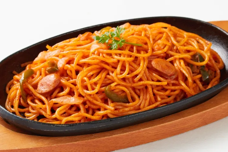 もっちり麺の焼きナポリタン